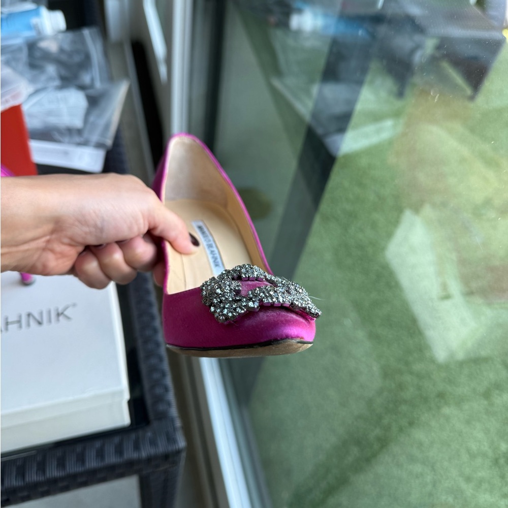 Manolo Blahnik Fuchsia Heels 36.5 - Picture 9 of 9